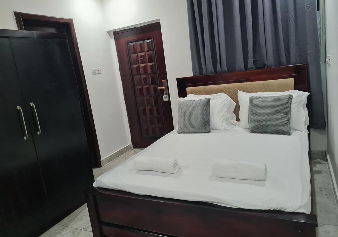 Douglas Luxury Apartments At Douglas Court, Adenta, Accra Exteriör bild